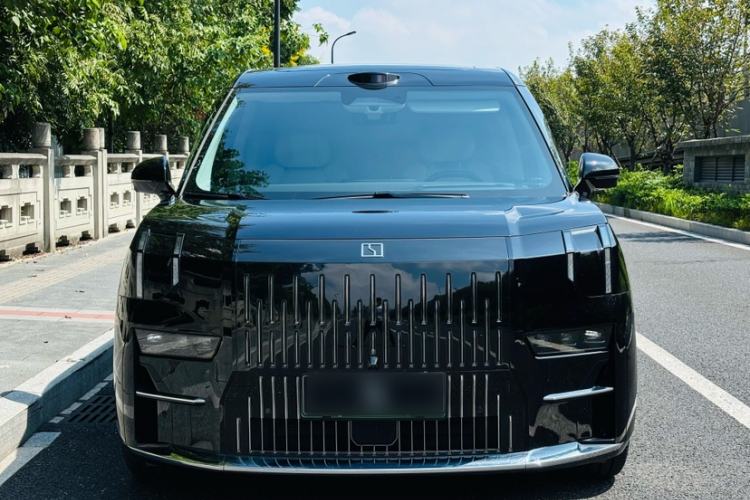 Used Zeekr 009 2024 Six-Seat Executive Version 4WD 140 kWh