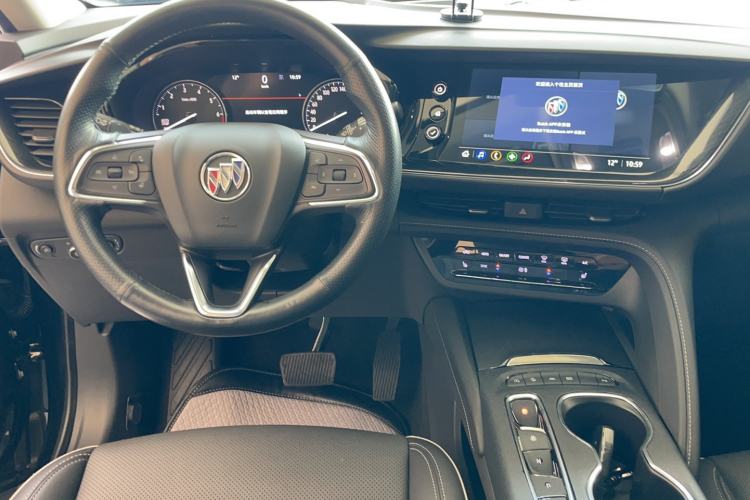 Used Buick Envision 2023 Encore Plus 652T Five-Seat All-Wheel-Drive Luxury Model
