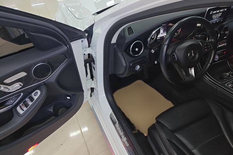 Used Mercedes-Benz C-Class 2017 Facelift C 200 L Sport Edition
