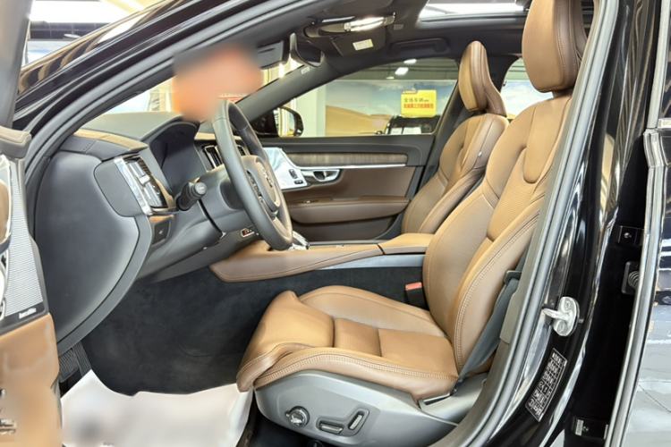 Used Volvo S90 2025 B5 Zhiya Luxury Edition
