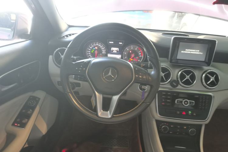 Used Mercedes-Benz GLA 2015 GLA 200 Fashion Model