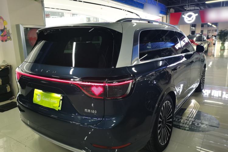 Used Hima AITO M9 2024 Range-Extended Ultra Version 52 kWh 5-Seater Model
