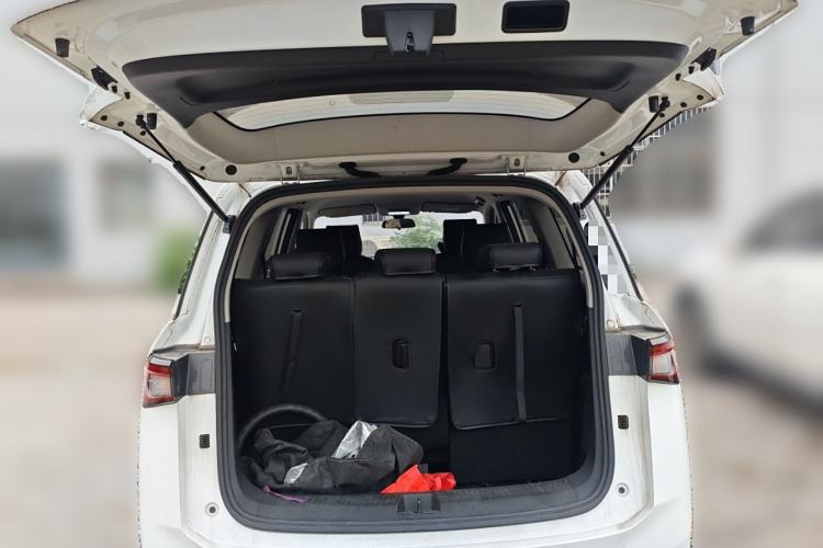 Used Wuling Jiachen 2022 1.5T Manual Light Enjoyment Dynamic Version
