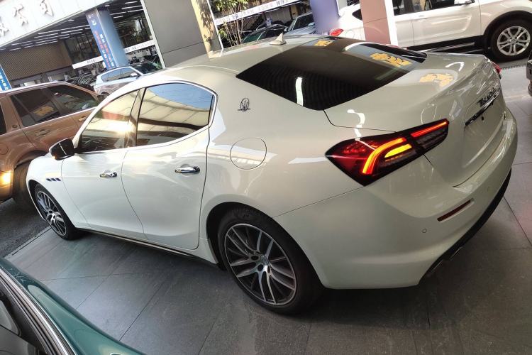 Used Maserati Ghibli 2021 2.0T Sharp Edition