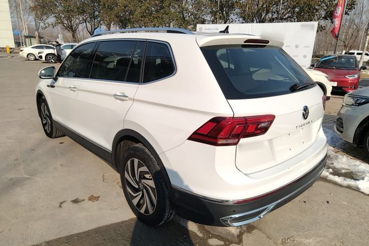 Used Volkswagen Tiguan L 2024 300TSI Automatic Two-Wheel Drive Smart Edition
