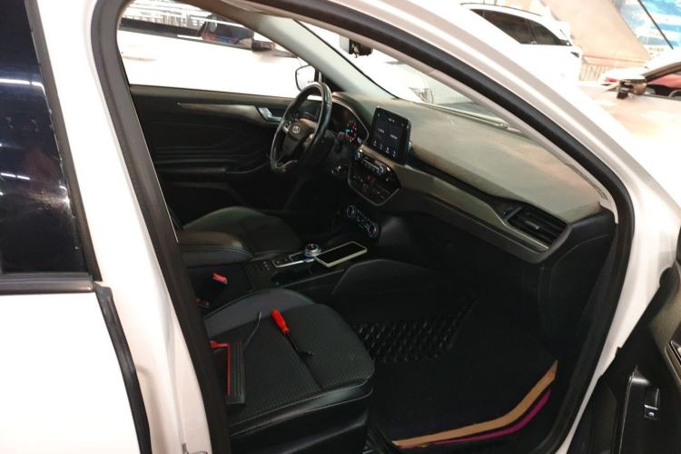 Used Ford Focus 2019 Sedan EcoBoost 180 Automatic Trend Edition