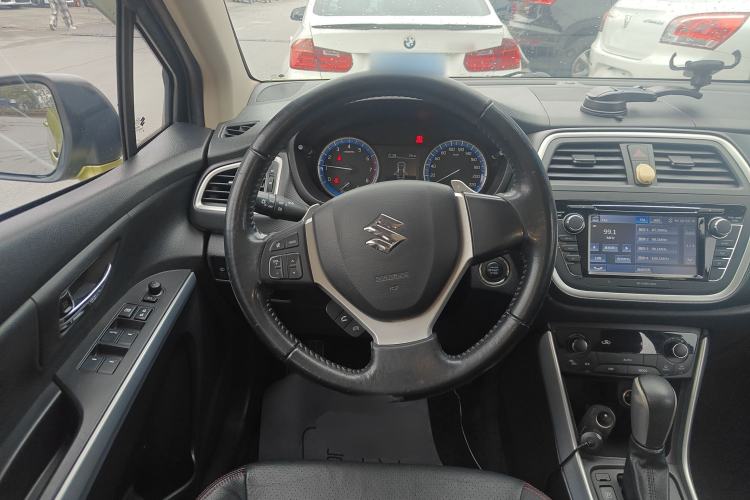 Used Suzuki S-Cross 2014 1.6L CVT Two-Wheel Drive Elite Version
