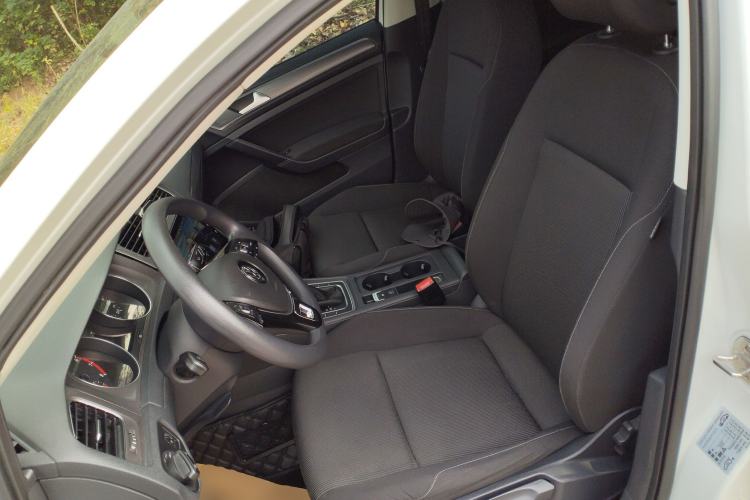 Used Volkswagen Golf 2016 1.6L Automatic Fashion Model