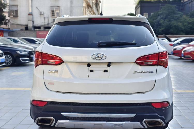 Used Hyundai Santa Fe 2013 2.4L Automatic 2WD Comfort Edition
