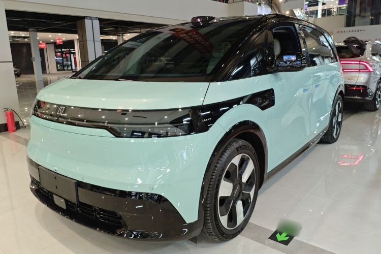 Used Zeekr MIX 2025 Intelligent Driving Version
