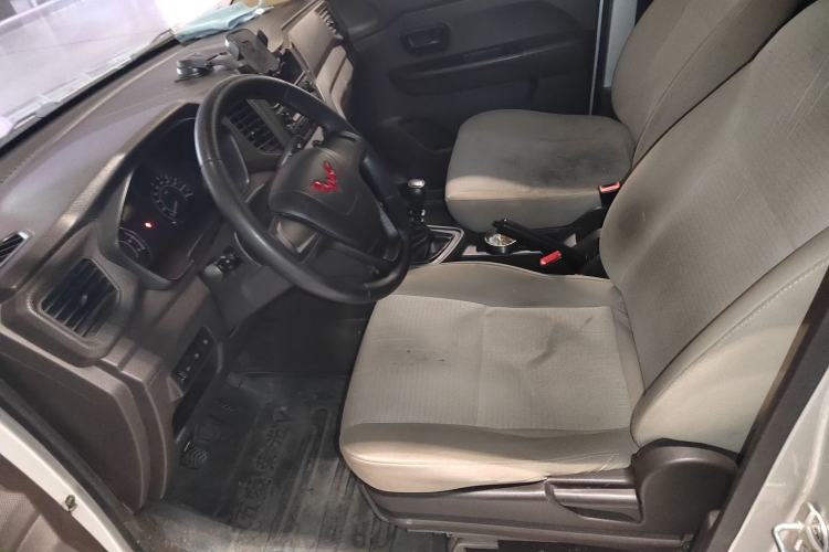 Used Wuling Hongguang V 2022 1.5L Jingqu Version Hydraulic Power Steering LAR