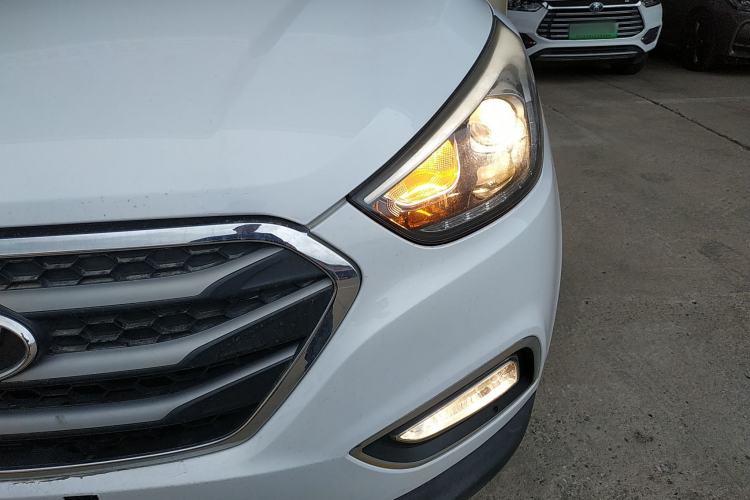 Used Hyundai ix35 2013 2.0L Automatic Two-Wheel Drive Smart GLS China V Standard
