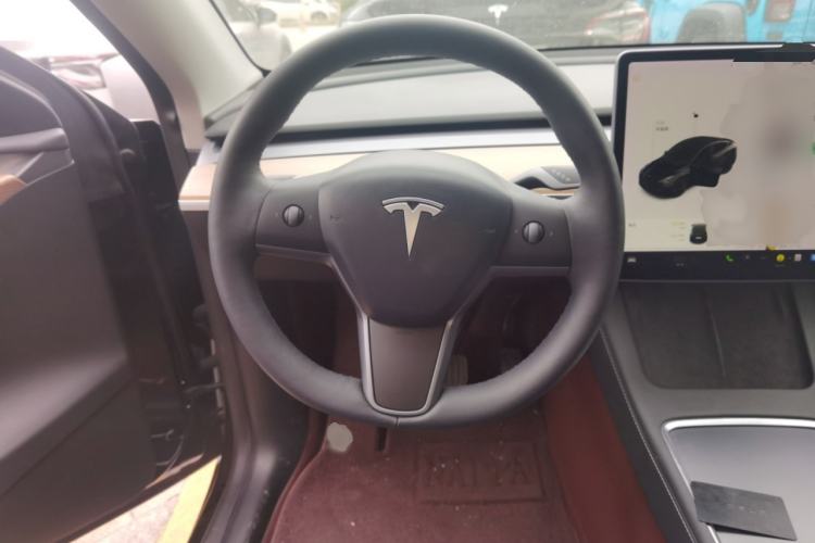 Used Tesla Model Y 2021 Long-Range All-Wheel-Drive Version 3D7