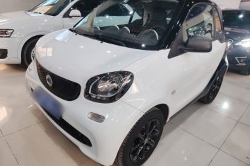 Used smart fortwo 2015 1.0L 52 kW hardtop Dynamic version