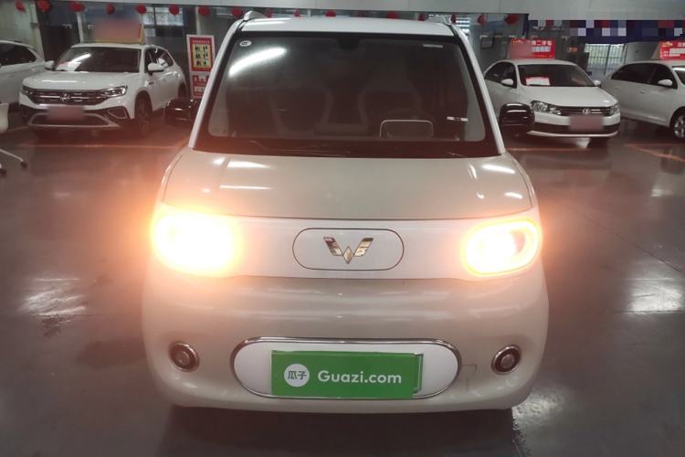 Used Wuling Hongguang MINIEV 2024 3rd Generation 215km Advanced Version
