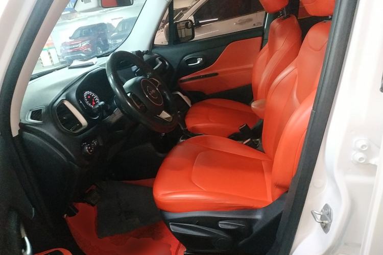 Used  Renegade 2017 180T Automatic Jingneng Edition
