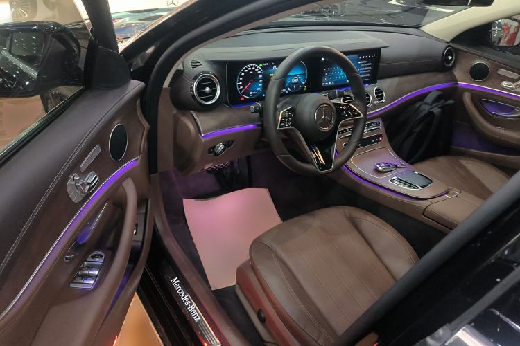 Used Mercedes-Benz E-Class 2023 Updated E 300 L Fashion Edition
