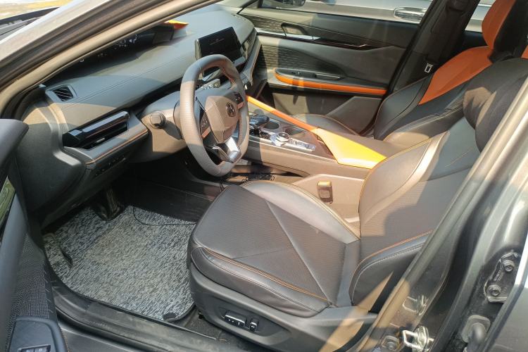 Used Changan UNI-V iDD 2023 ZhiDian iDD 1.5T 113km ZhiKu Model