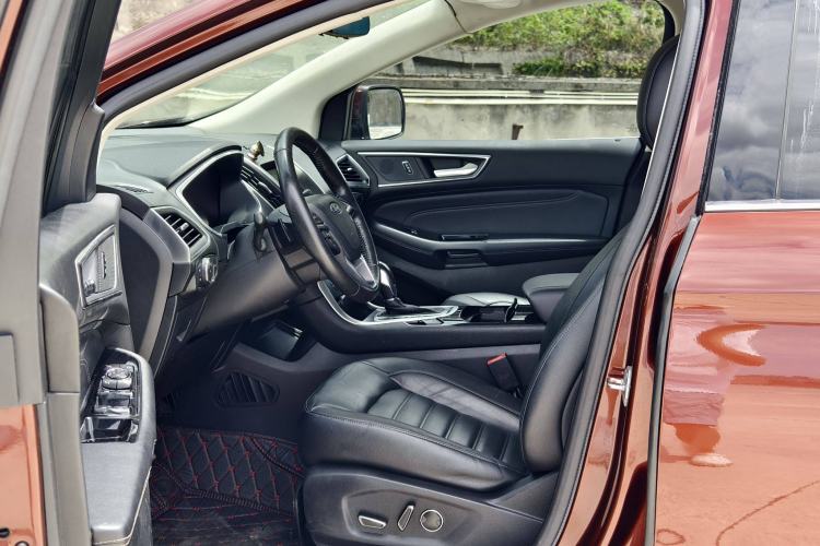 Used Ford Edge 2016 EcoBoost 245 Two-Wheel-Drive Titanium 7-Seater
