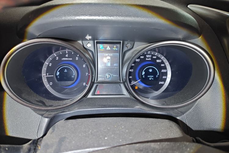 Used Changan CS75 2016 1.8T Automatic Elite Model China V Standard
