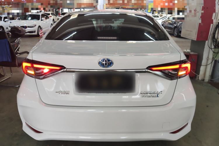 Used Toyota Corolla 2021 Dual-Motor 1.8L E-CVT Elite Edition
