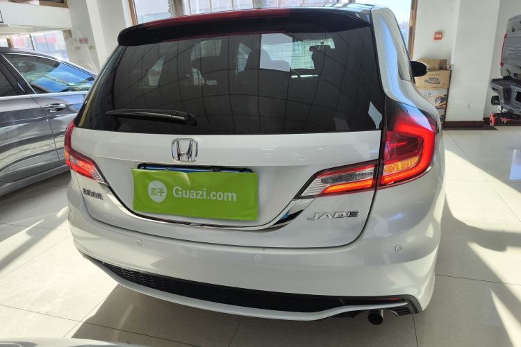 Used Honda Jade 2017 1.8L Automatic Classic Edition 5 seats
