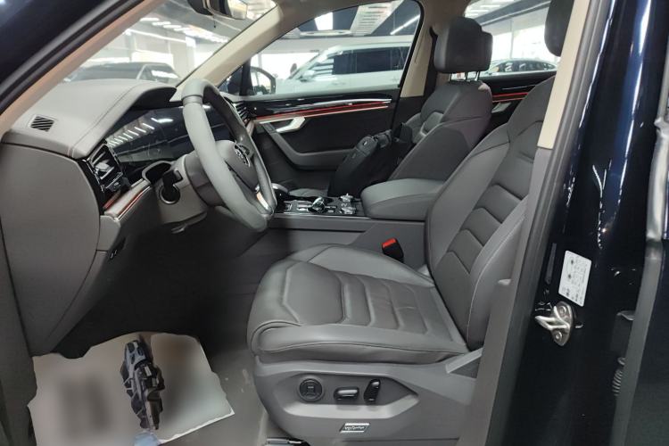 Used Volkswagen Touareg 2020 3.0 TSI Luxury Edition China VI
