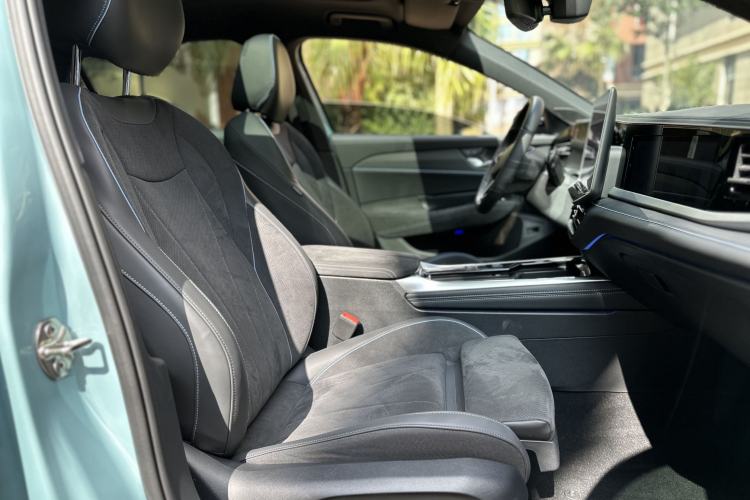 Used Volkswagen Passat 2025 Pro 380TSI Starry Dragon Luxury Edition
