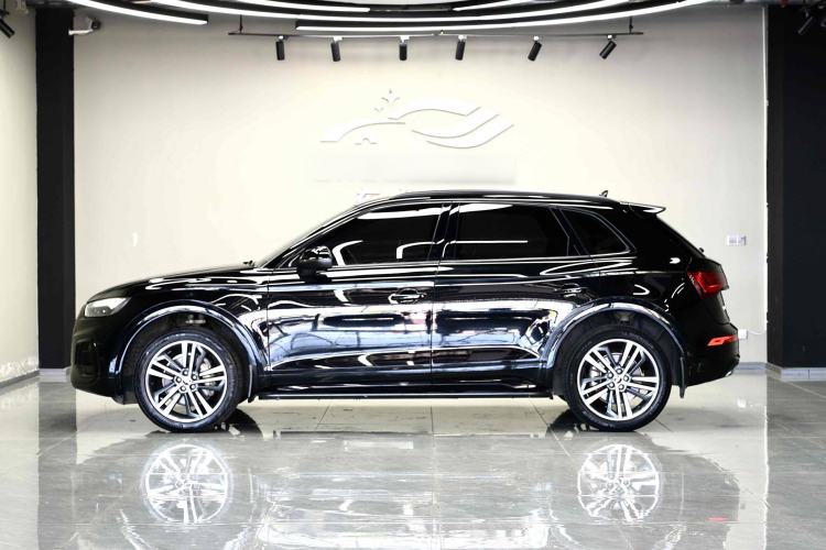 Used Audi Q5L 2021 40 TFSI Fashion Dynamic Model
