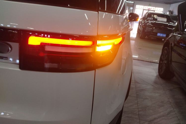 Used Land Rover Discovery 2019 3.0 SC V6 SE