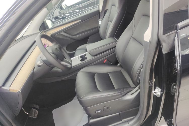 Used Tesla Model Y 2022 Rear-Wheel-Drive Version