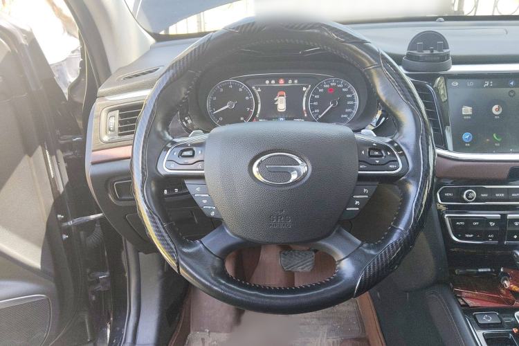 Used GAC Trumpchi GS8 2017 320T Two-Wheel Drive Luxury Smart Connectivity Version (7 Seats)
