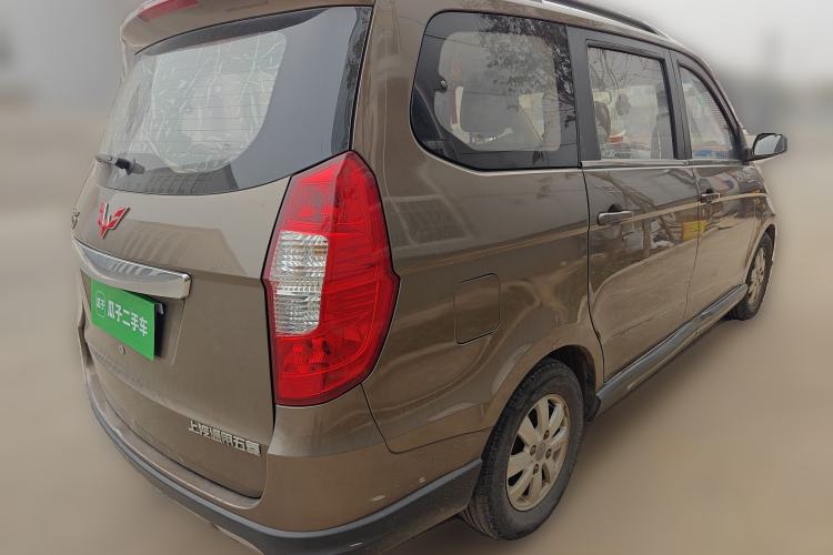 Used Wuling Hongguang 2013 1.5L S Luxury Model
