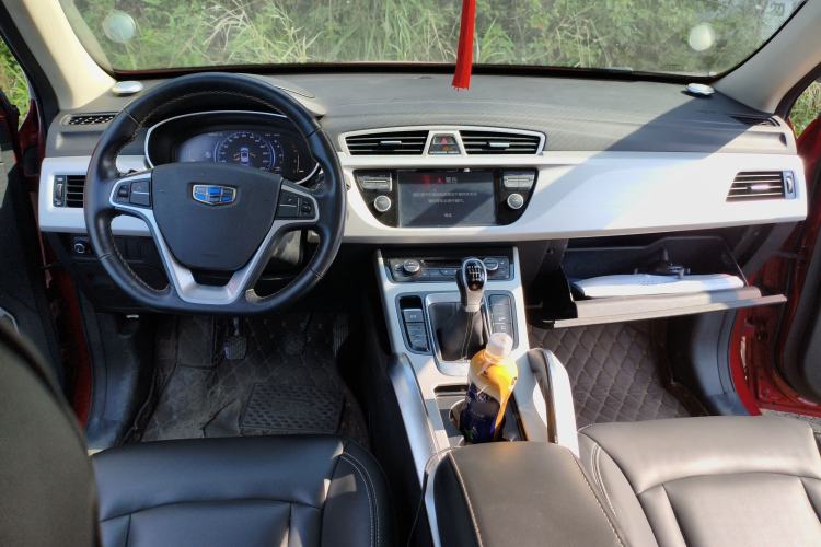 Used Geely Auto Emgrand X7 Sport 2018 1.8TD Manual Two-Wheel Drive Smart Connect 4G Internet Edition