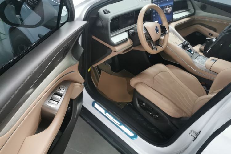 Used Denza N7 2023 with Ultra-Long Range
