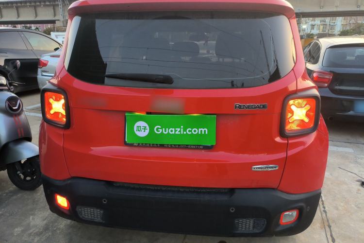 Used  Renegade 2018 Connected Large Screen Version 180T Automatic High-Energy Edition