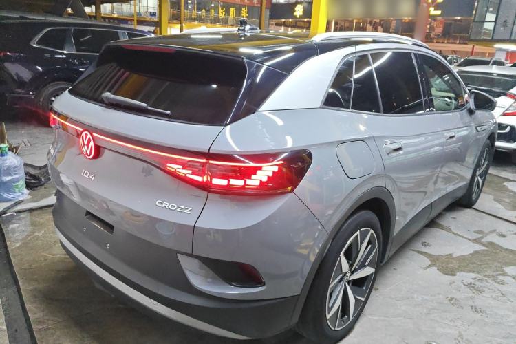 Used Volkswagen ID.4 CROZZ 2021 Long-Range PRO Two-Wheel Drive Version
