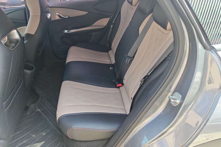 Used BYD Dolphin 2023 420 km Free Version
