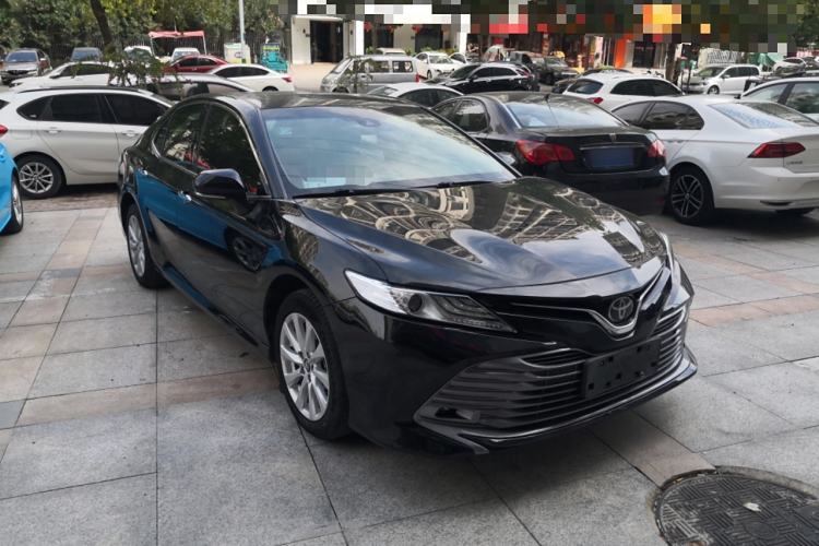 Used Toyota Camry 2019 Revised Version 2.0G Luxury Edition
