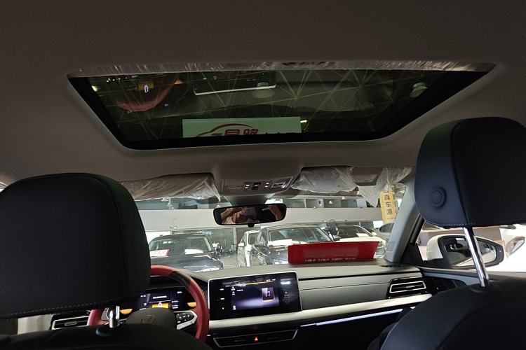 Used Volkswagen Lavida 2023 300TSI DSG Full-Comfort Edition
