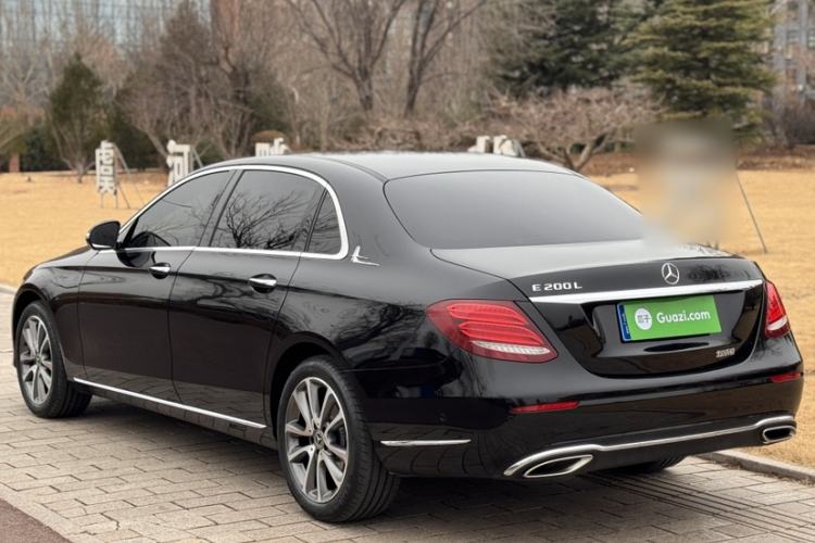 Used Mercedes-Benz E-Class 2016 E 200 L
