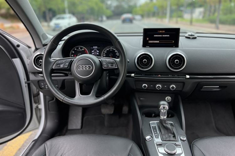 Used Audi A3 2019 Limousine 35 TFSI Fashion Edition China VI Emission Standard
