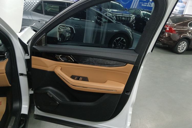 Used Lynk & Co 09 EM-P 2021 2.0T PHEV Halo Six-Seater