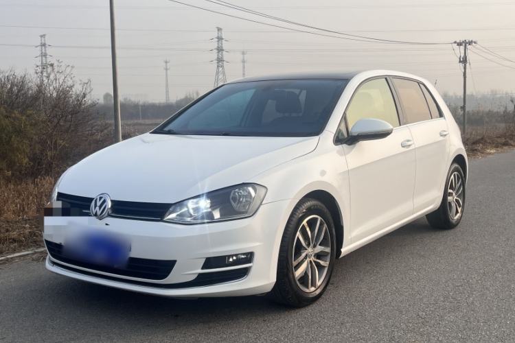 Used Volkswagen Golf 2016 230TSI Automatic Luxury Version
