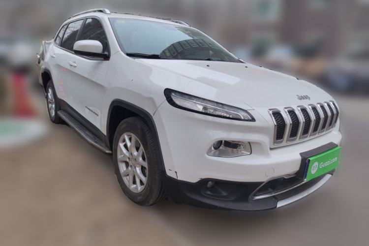 Used  Cherokee 2017 2.0L Superior Edition
