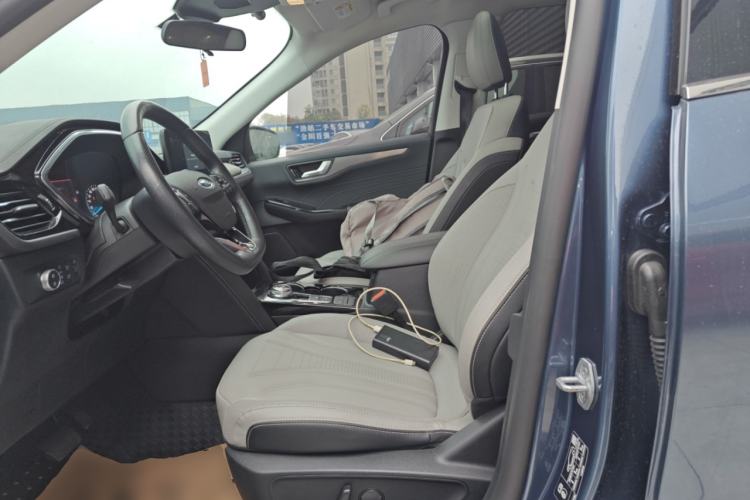 Used Ford Escape 2020 EcoBoost 245 Two-Wheel-Drive Titanium Edition
