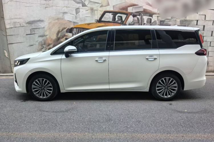 Used GAC Trumpchi M6 2019 270T Automatic Prestige Edition (7-seater) China V Standard
