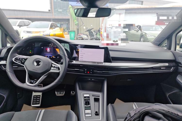 Used Volkswagen Golf 2024 280TSI DSG R-Line 50th Anniversary Edition
