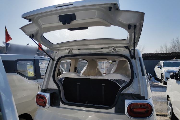 Used Wuling Hongguang MINIEV 2024 3rd Generation 215km Youth Edition