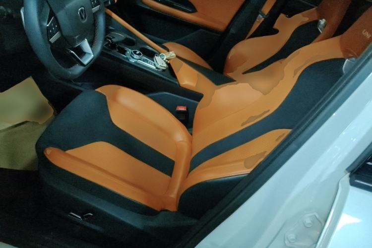 Used Changan UNI-V 2023 2.0T Leading-Speed Edition
